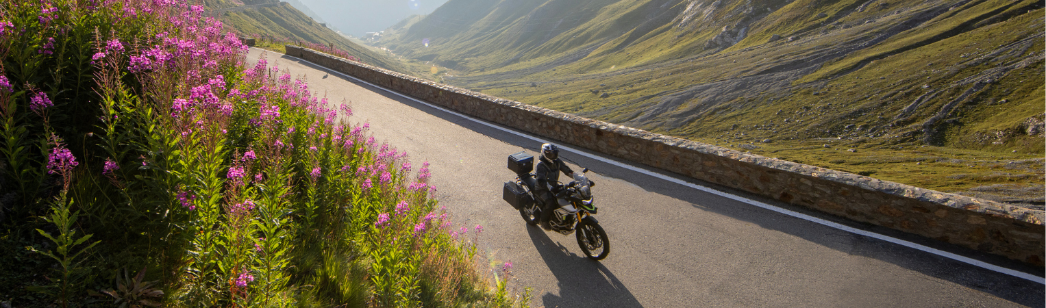 Observatoire Solly Azar - AAA DATA : la saison moto a-t-elle relancé le marché du 2 roues au 1er semestre 2025 ?